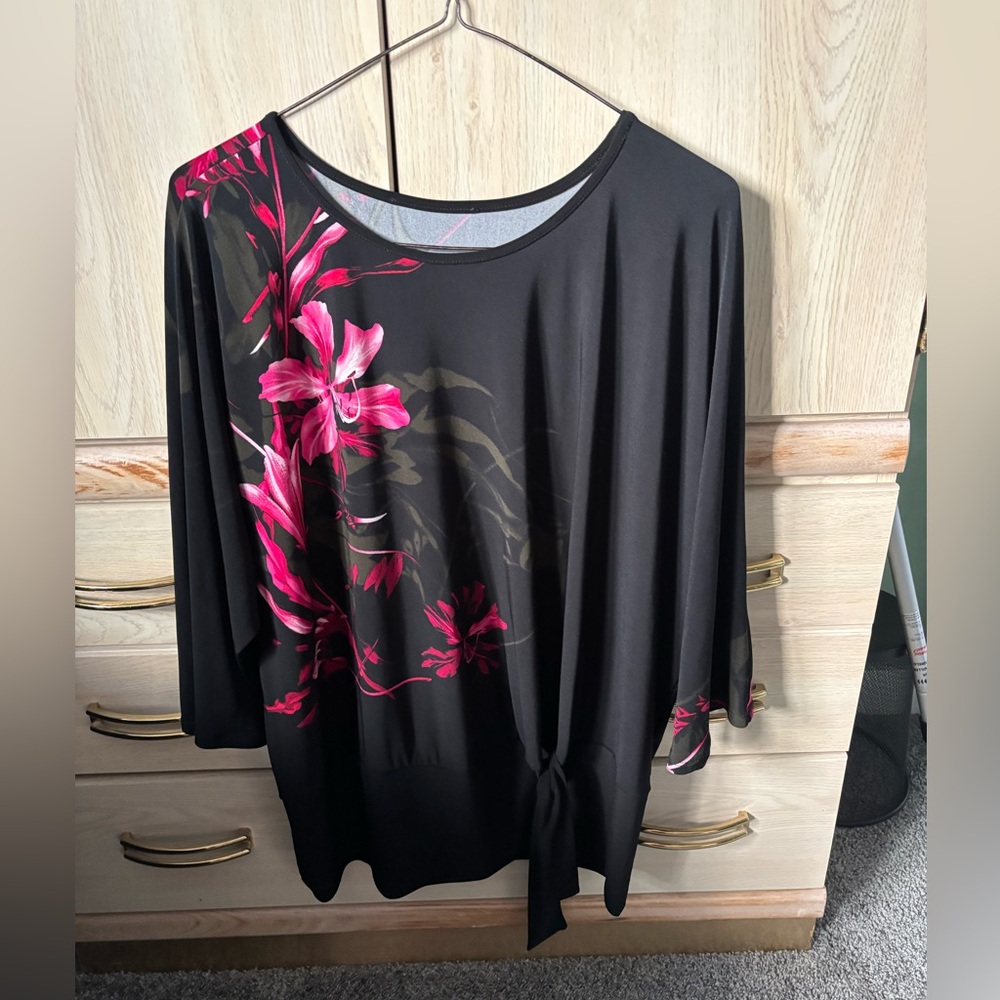 Elegant Black and Pink Floral Women's Top